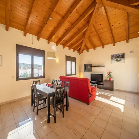 3 Bedroom In Villa *